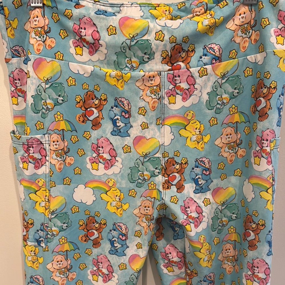Women’s Care Bears Super Soft Leggings with Pockets Size Tall & Curvy - Picture 3 of 4